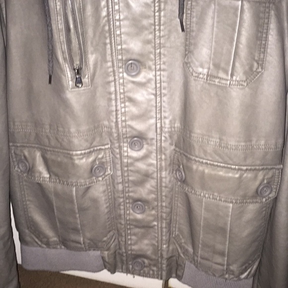 Button leather jacket with hoody - Picture 5 of 7